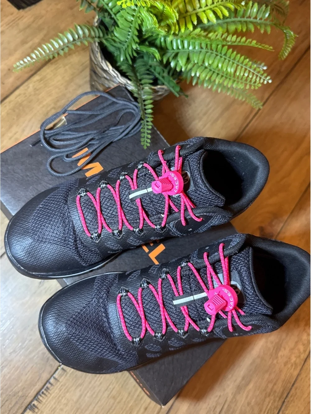 Merrell Antora 2 Mid GTX Women’s Hiking Boots Black Size 9
